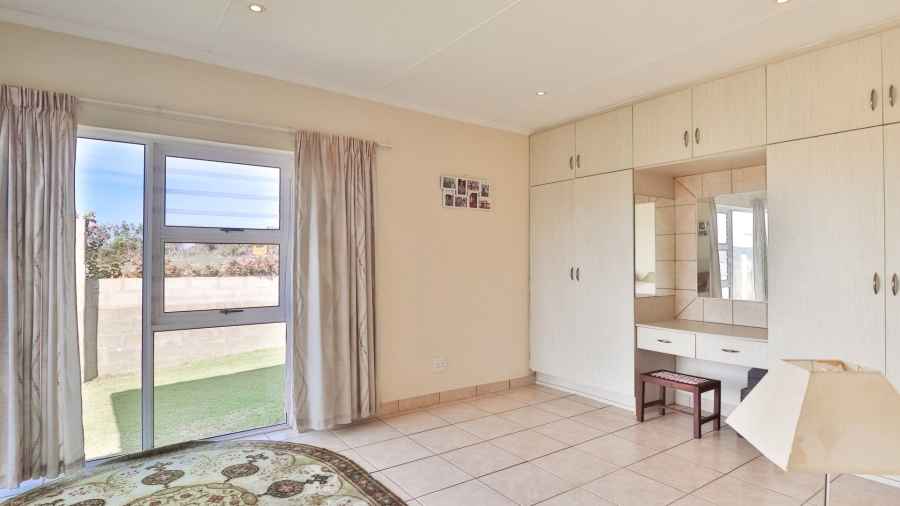 3 Bedroom Property for Sale in Stilbaai Wes Western Cape
